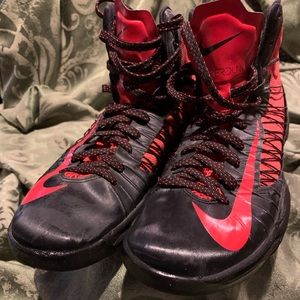2012 Nike Hyperdunks Size 9.5